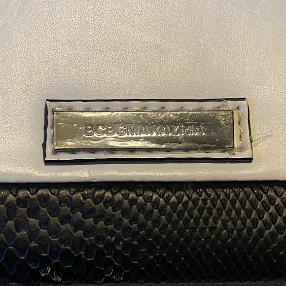 BCBGeneration clutch - Picture 3 of 6